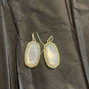 Kendra Scott Lee Gold Drop Earrings in Ivory Mother-of-Pearl